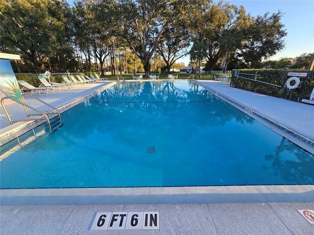 811 HELMSMAN WAY, Palm Harbor, FL 34685