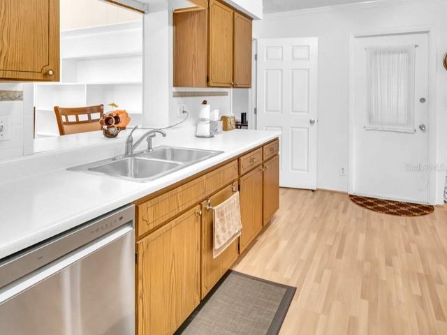 811 HELMSMAN WAY, Palm Harbor, FL 34685