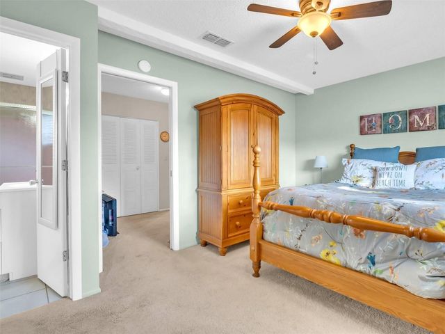 811 HELMSMAN WAY, Palm Harbor, FL 34685