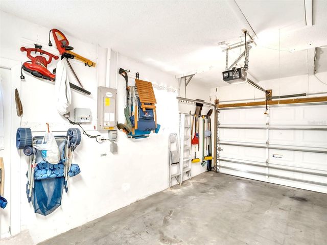 811 HELMSMAN WAY, Palm Harbor, FL 34685