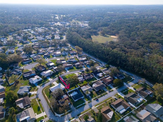 811 HELMSMAN WAY, Palm Harbor, FL 34685