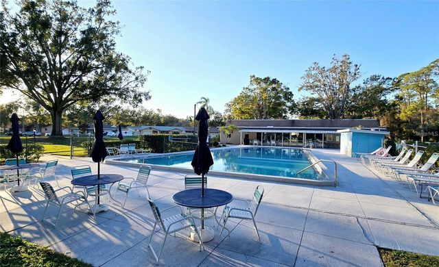 811 HELMSMAN WAY, Palm Harbor, FL 34685