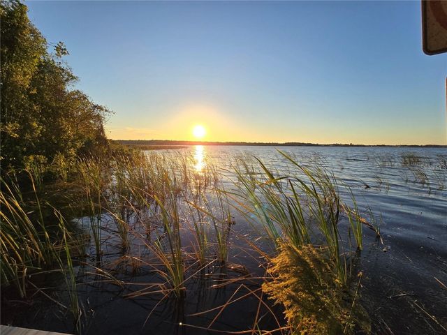 811 HELMSMAN WAY, Palm Harbor, FL 34685