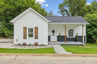 819 Woodside St, Columbia, TN 38401