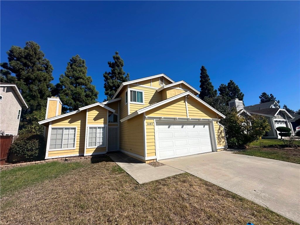 1683 Bronco, Oceanside, CA 92057 — exterior