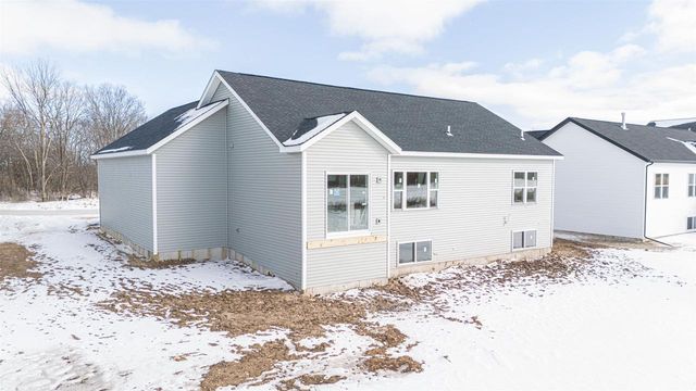 2380 Pow Wow Trail, Beloit, WI 53511