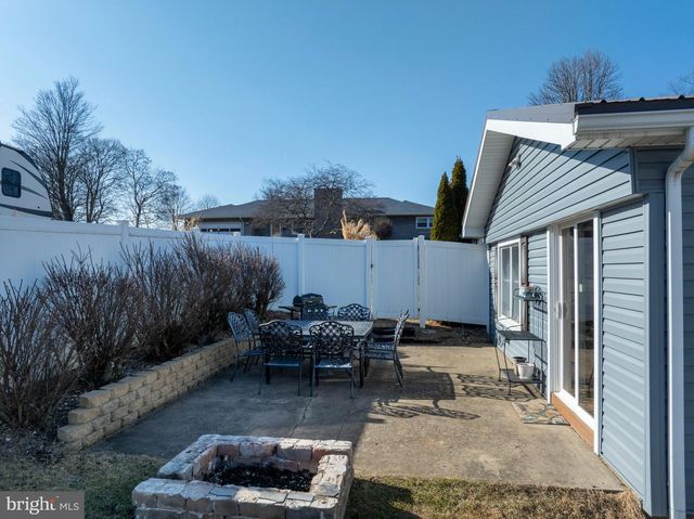 124 WEST ST, Pleasant Gap, PA 16823