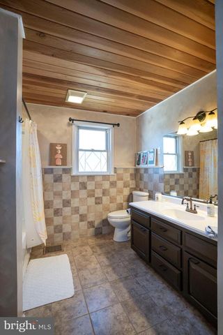 124 WEST ST, Pleasant Gap, PA 16823