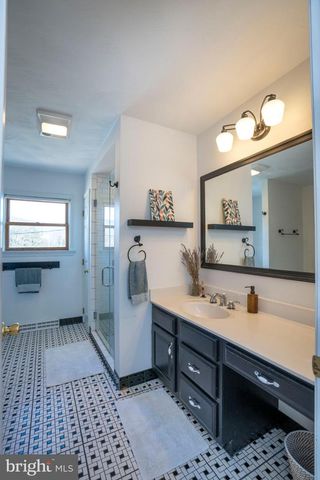 124 WEST ST, Pleasant Gap, PA 16823