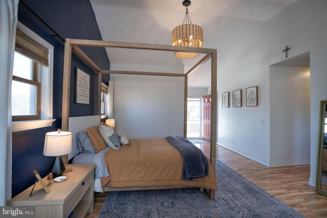 124 WEST ST, Pleasant Gap, PA 16823