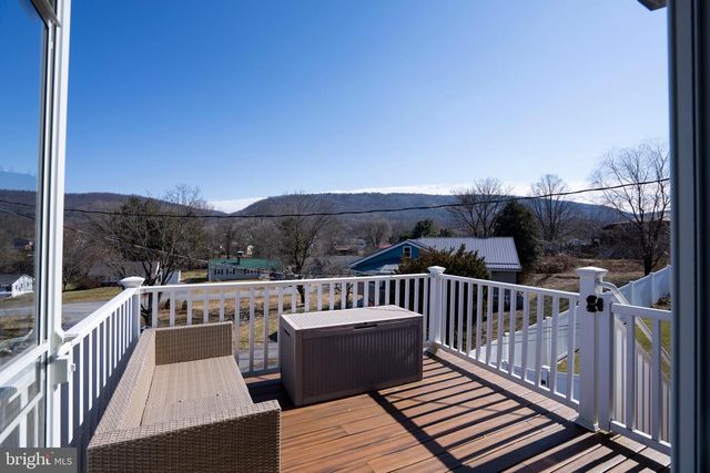 124 WEST ST, Pleasant Gap, PA 16823