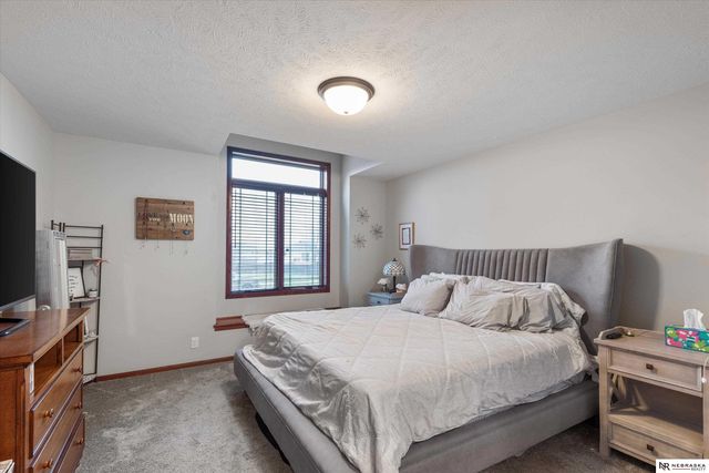 2801 W Peach Street, Lincoln, NE 68522