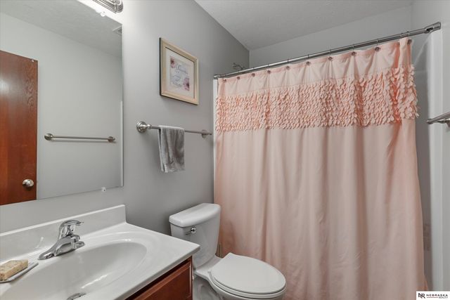 2801 W Peach Street, Lincoln, NE 68522