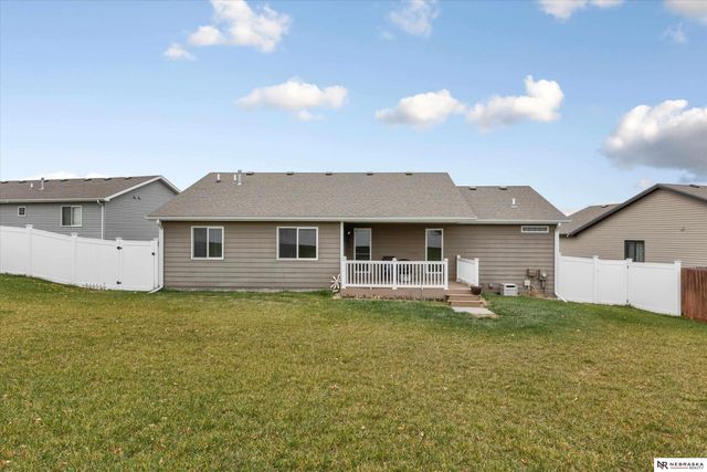 2801 W Peach Street, Lincoln, NE 68522