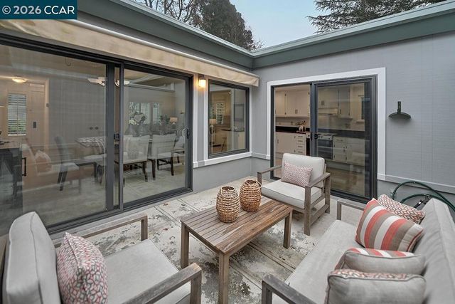 1517 Oakmont Dr 1, Walnut Creek, CA 94595