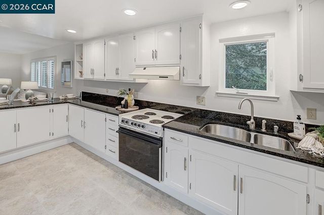 1517 Oakmont Dr 1, Walnut Creek, CA 94595