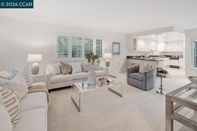 1517 Oakmont Dr 1, Walnut Creek, CA 94595