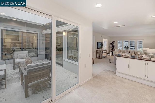 1517 Oakmont Dr 1, Walnut Creek, CA 94595