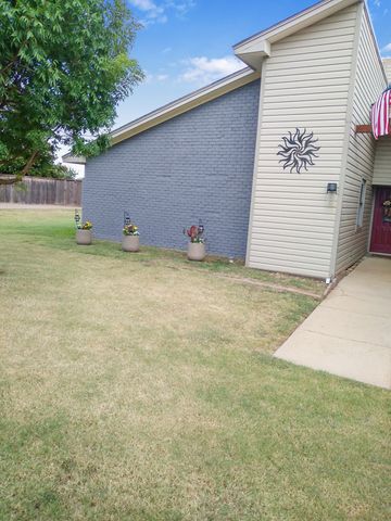 12 Cliff Drive, Mineral Wells, TX 76067
