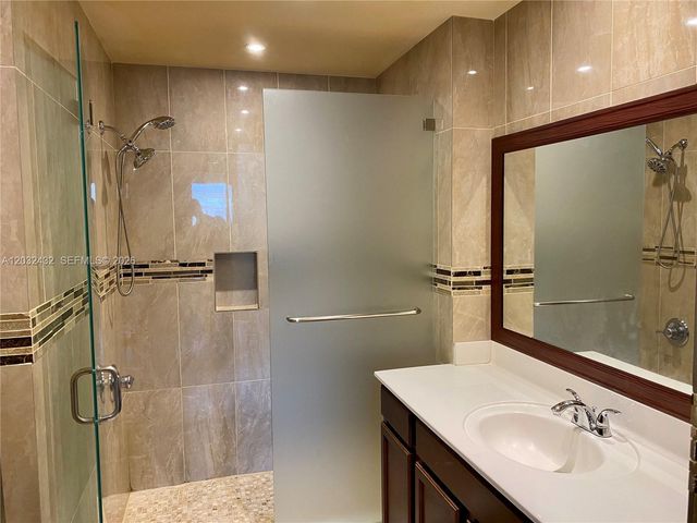 8800 NW 107th Court 110, Doral, FL 33178