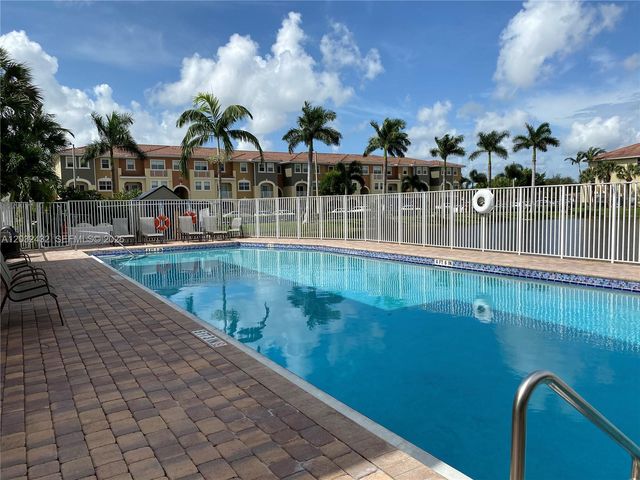 8800 NW 107th Court 110, Doral, FL 33178