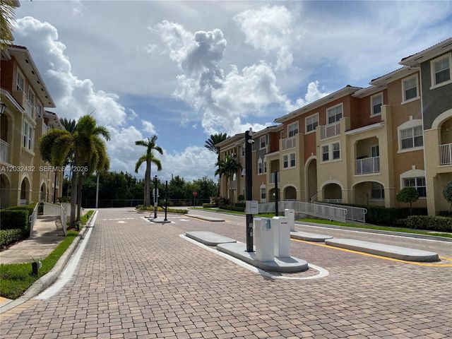 8800 NW 107th Court 110, Doral, FL 33178