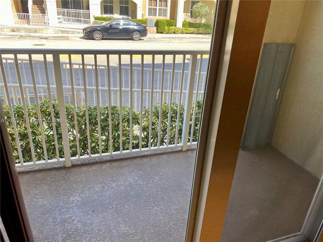 8800 NW 107th Court 110, Doral, FL 33178
