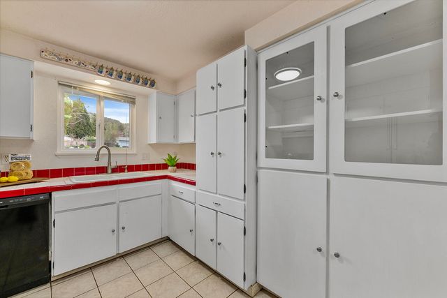 107 Marie Circle, Rogue River, OR 97537