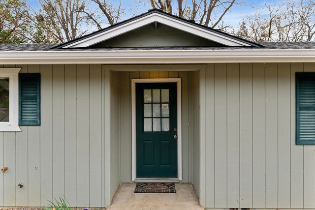 107 Marie Circle, Rogue River, OR 97537