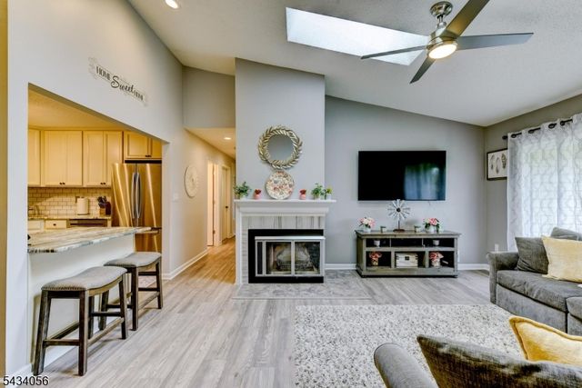 121 Woodward Lane, Bernards Twp., NJ 07920