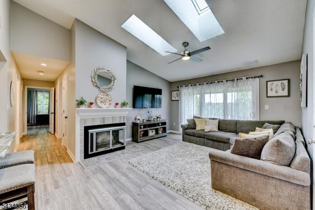 121 Woodward Lane, Bernards Twp., NJ 07920