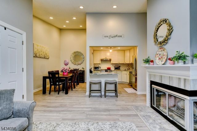 121 Woodward Lane, Bernards Twp., NJ 07920