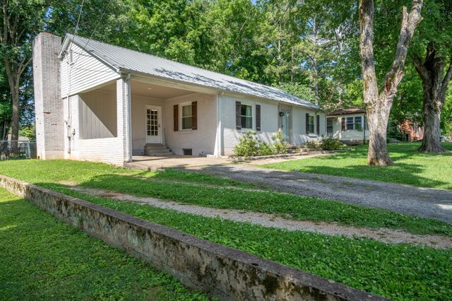 504 Parrish St, Lawrenceburg, TN 38464