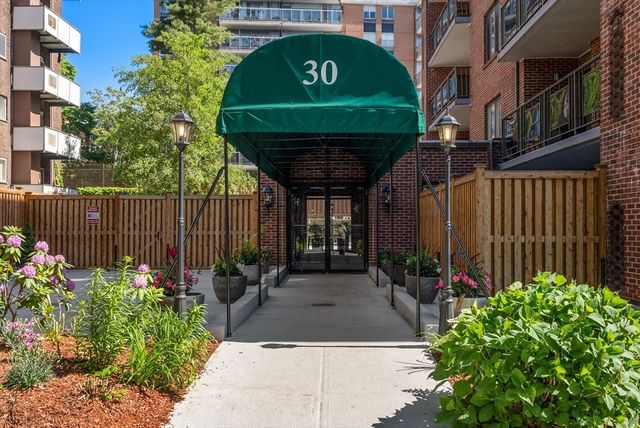 30 Stearns Rd PHB, Brookline, MA 02446