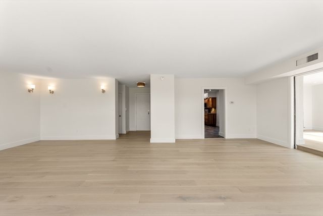 30 Stearns Rd PHB, Brookline, MA 02446
