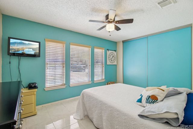 4825 Sunlit Well, San Antonio, TX 78247