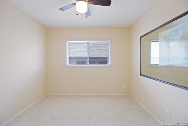 4825 Sunlit Well, San Antonio, TX 78247