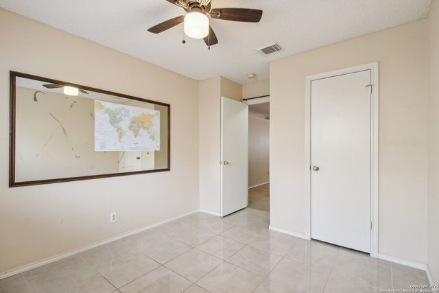 4825 Sunlit Well, San Antonio, TX 78247