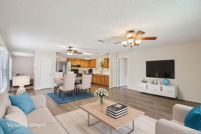 4825 Sunlit Well, San Antonio, TX 78247