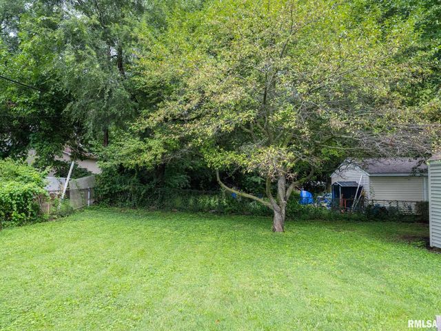 5312 N KNOXVILLE Avenue, Peoria, IL 61614