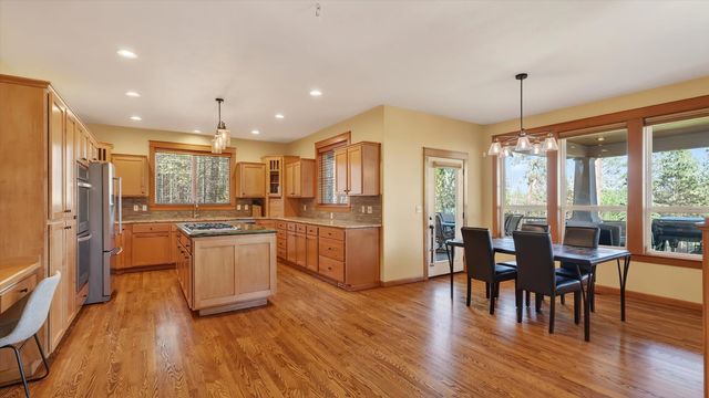 1525 E Heritage Ln, Spokane, WA 99208