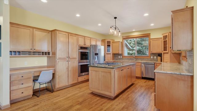 1525 E Heritage Ln, Spokane, WA 99208