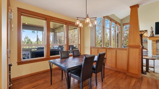 1525 E Heritage Ln, Spokane, WA 99208