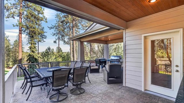 1525 E Heritage Ln, Spokane, WA 99208