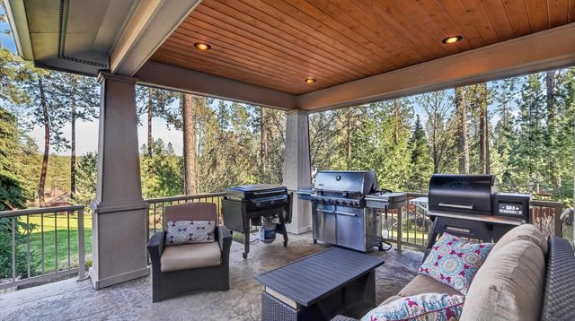 1525 E Heritage Ln, Spokane, WA 99208