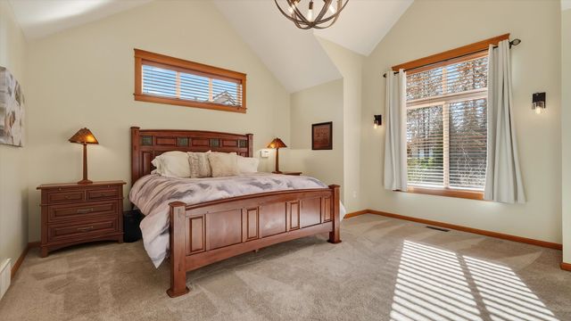 1525 E Heritage Ln, Spokane, WA 99208