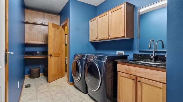 1525 E Heritage Ln, Spokane, WA 99208