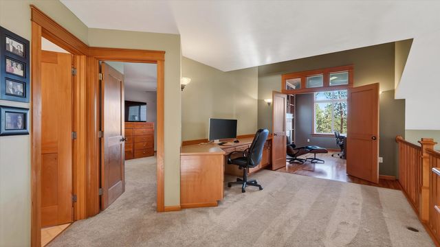 1525 E Heritage Ln, Spokane, WA 99208