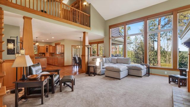 1525 E Heritage Ln, Spokane, WA 99208