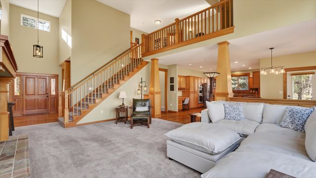 1525 E Heritage Ln, Spokane, WA 99208